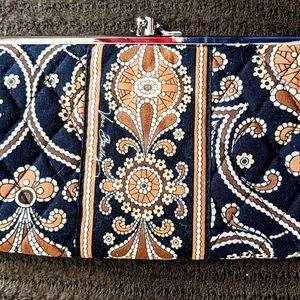 Vera Bradley Cafe Latte Retired Clutch W/Kisslock